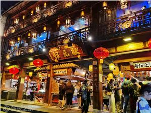 抖音敲门，美团鲸吞：一万亿在线旅游业的奇点时刻