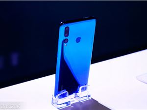 5000mAh以上最轻薄手机！荣耀X40两天一充无压力